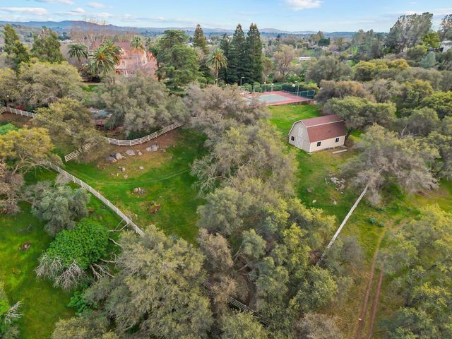 7257 Surette Ln, Loomis, CA 95650
