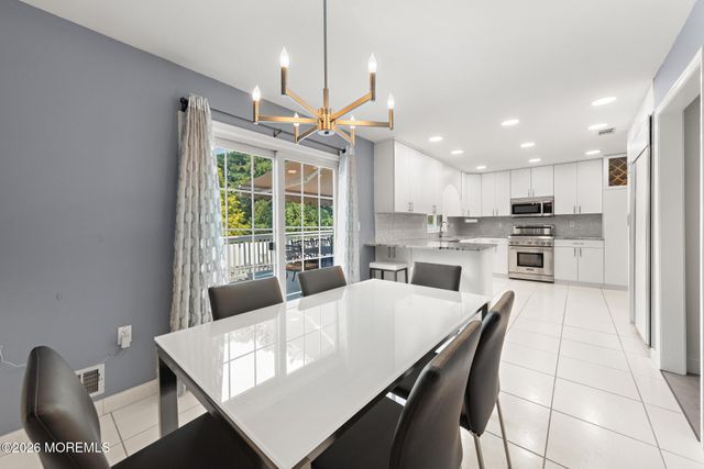 27 Tracy Drive, Manalapan, NJ 07726