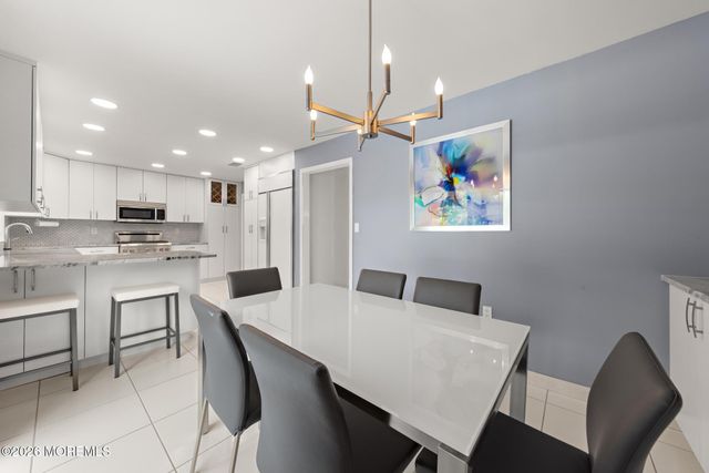 27 Tracy Drive, Manalapan, NJ 07726