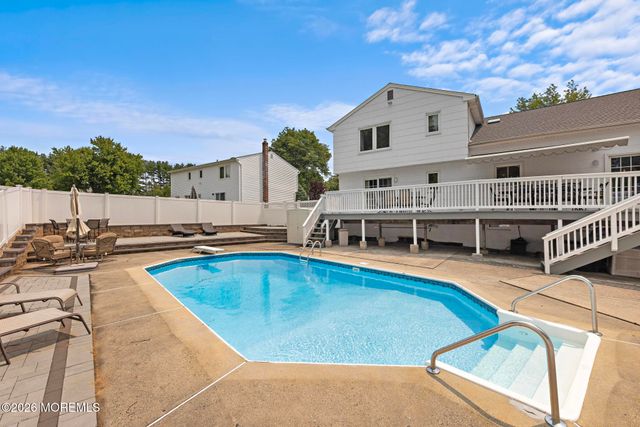 27 Tracy Drive, Manalapan, NJ 07726