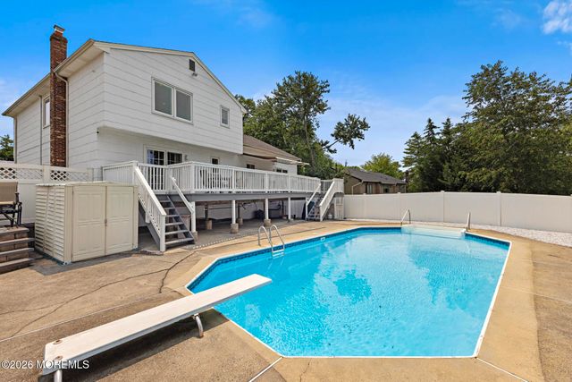 27 Tracy Drive, Manalapan, NJ 07726