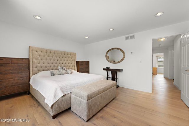 27 Tracy Drive, Manalapan, NJ 07726