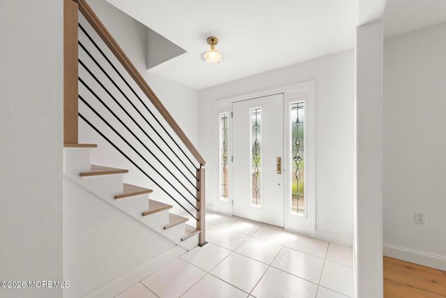 27 Tracy Drive, Manalapan, NJ 07726