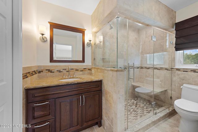 27 Tracy Drive, Manalapan, NJ 07726