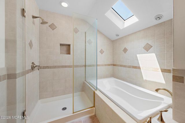 27 Tracy Drive, Manalapan, NJ 07726