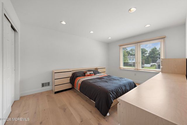 27 Tracy Drive, Manalapan, NJ 07726