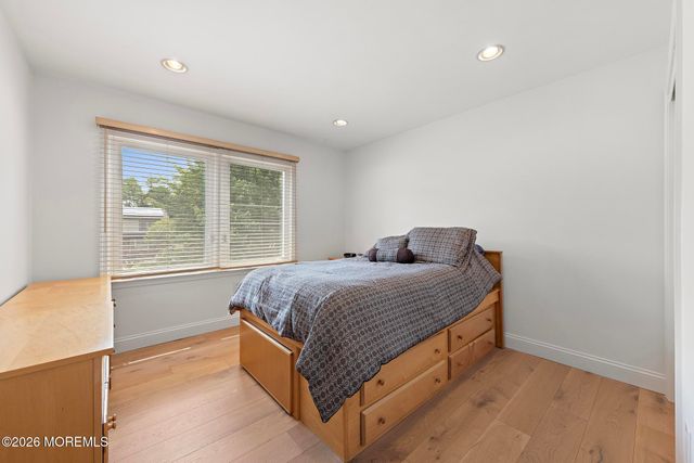 27 Tracy Drive, Manalapan, NJ 07726
