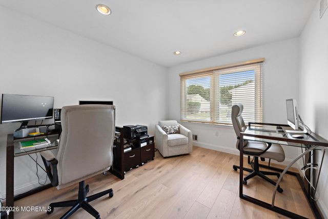 27 Tracy Drive, Manalapan, NJ 07726