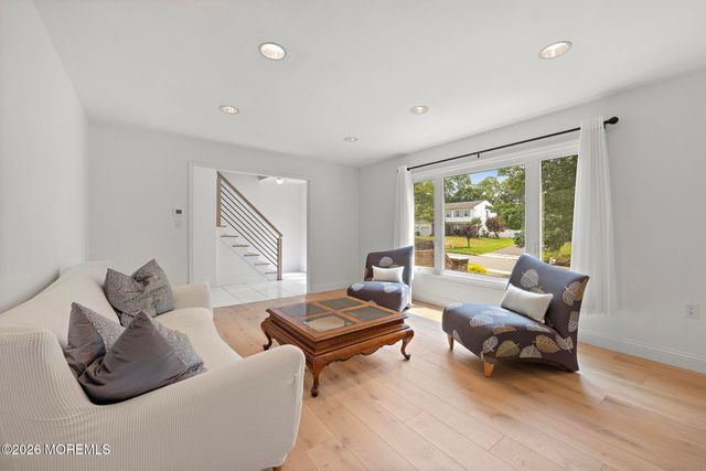 27 Tracy Drive, Manalapan, NJ 07726