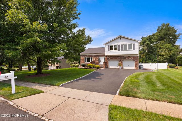 27 Tracy Drive, Manalapan, NJ 07726
