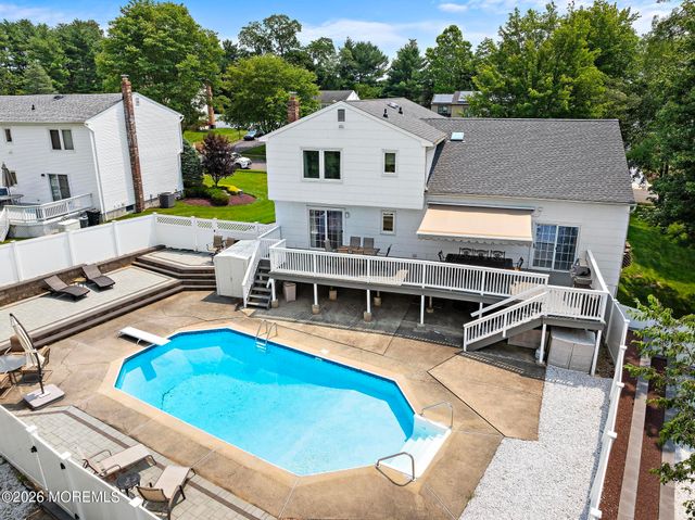 27 Tracy Drive, Manalapan, NJ 07726