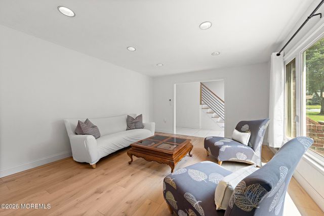 27 Tracy Drive, Manalapan, NJ 07726