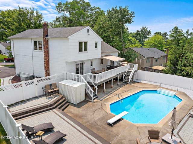 27 Tracy Drive, Manalapan, NJ 07726