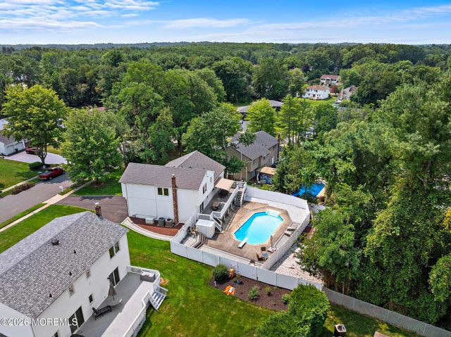 27 Tracy Drive, Manalapan, NJ 07726
