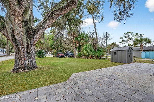 607 Jefferson Street, New Smyrna Beach, FL 32168