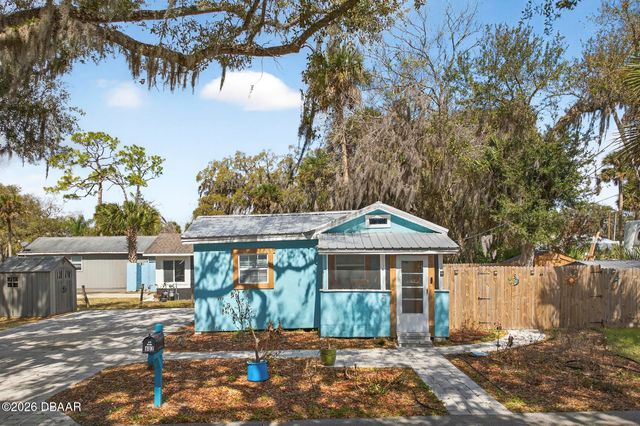 607 Jefferson Street, New Smyrna Beach, FL 32168