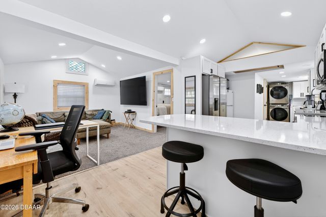 607 Jefferson Street, New Smyrna Beach, FL 32168