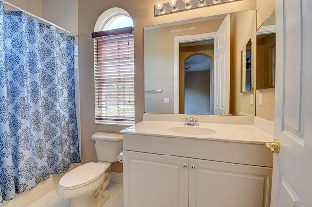 8800 COBBLESTONE POINT Circle, Boynton Beach, FL 33472