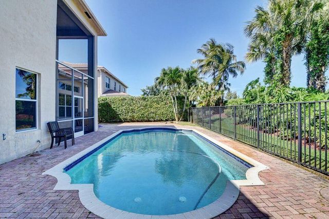 8800 COBBLESTONE POINT Circle, Boynton Beach, FL 33472
