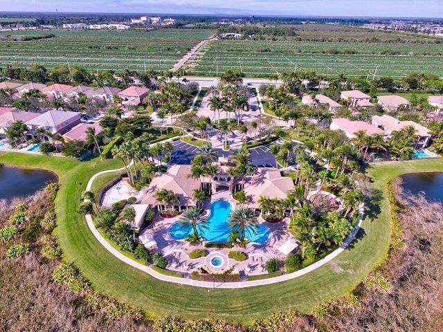 8800 COBBLESTONE POINT Circle, Boynton Beach, FL 33472
