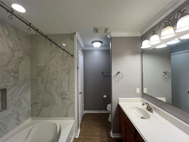 915 Wild Cotton Road, Rosenberg, TX 77471