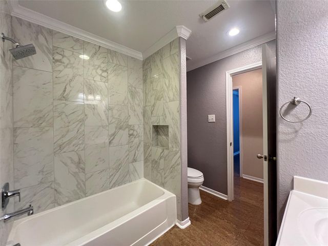 915 Wild Cotton Road, Rosenberg, TX 77471