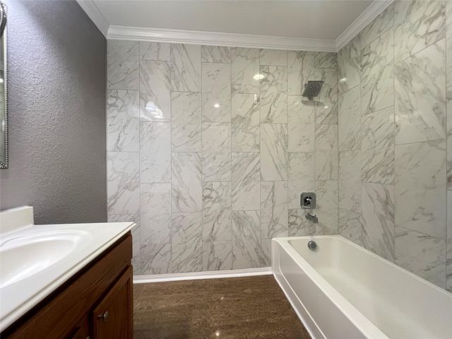 915 Wild Cotton Road, Rosenberg, TX 77471