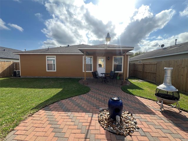 915 Wild Cotton Road, Rosenberg, TX 77471