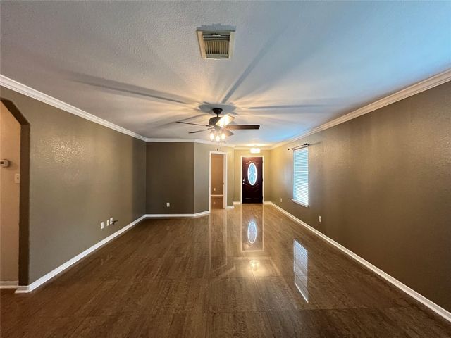 915 Wild Cotton Road, Rosenberg, TX 77471