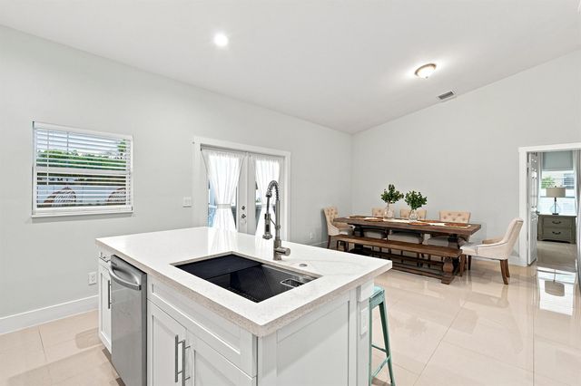 3242 SW ESCAROLE Street, Port St. Lucie, FL 34953