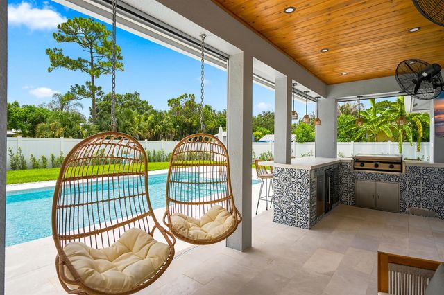 3242 SW ESCAROLE Street, Port St. Lucie, FL 34953