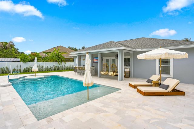 3242 SW ESCAROLE Street, Port St. Lucie, FL 34953