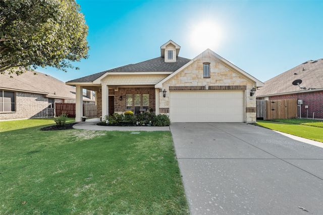 518 Royal Lane, Midlothian, TX 76065
