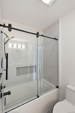 7515 Hiddenbrook Lane, Bloomfield Hills, MI 48301