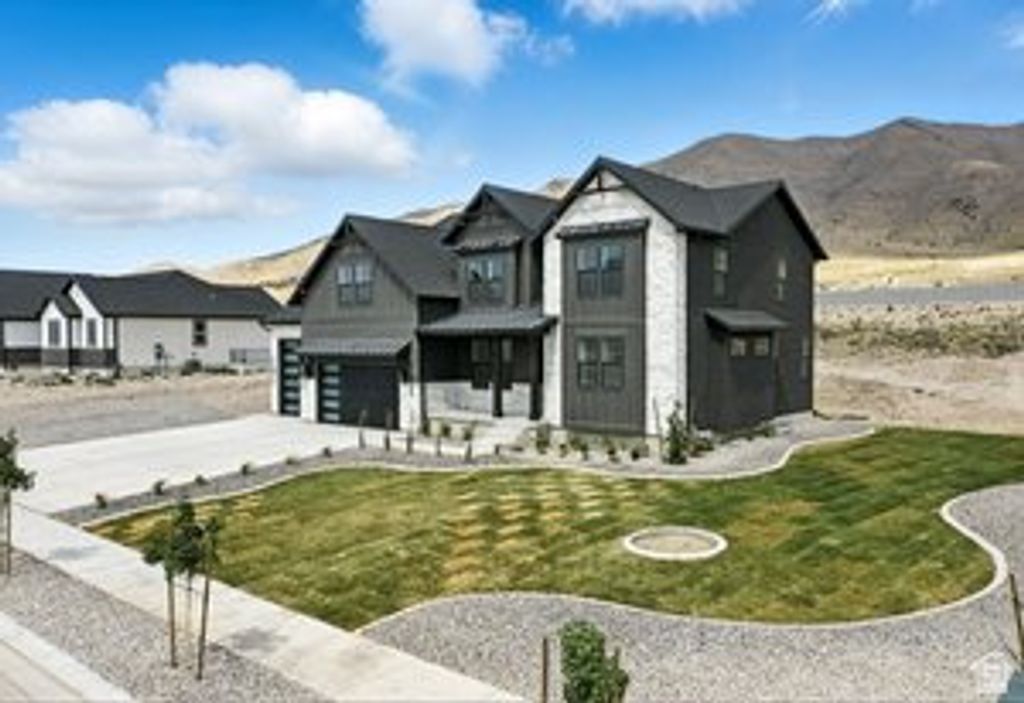 Image 3 of property listing at 476 S 230 W, Lehi, UT 84043