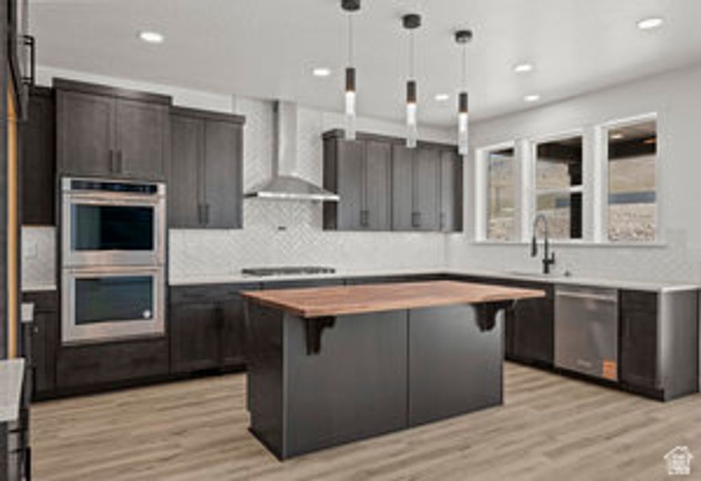 Image 9 of property listing at 476 S 230 W, Lehi, UT 84043