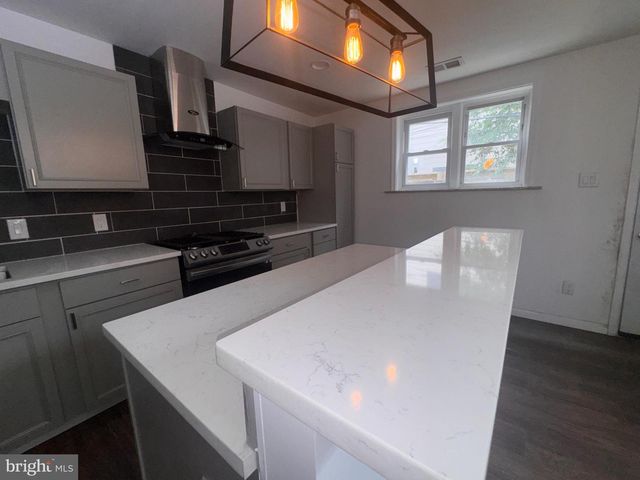 1435 S JUNIPER ST, Philadelphia, PA 19147