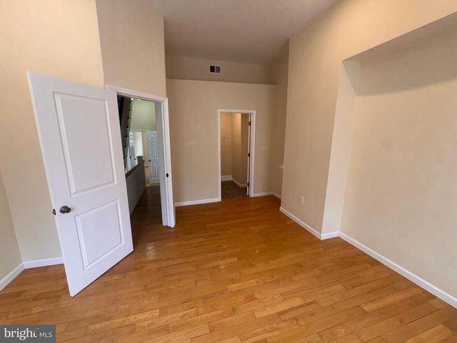 1435 S JUNIPER ST, Philadelphia, PA 19147