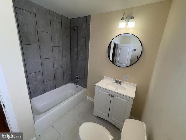 1435 S JUNIPER ST, Philadelphia, PA 19147