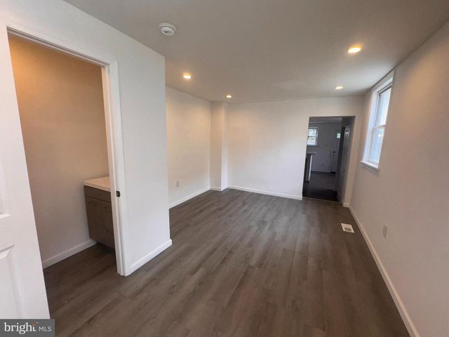 1435 S JUNIPER ST, Philadelphia, PA 19147