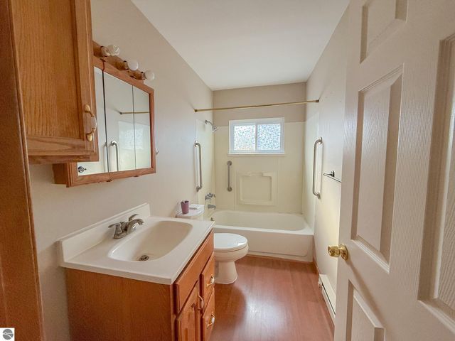 3610 Tower Hill Road, Houghton Lake, MI 48629