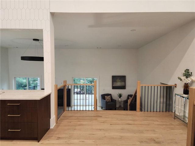 3134 W Roxboro Road NE, Atlanta, GA 30324