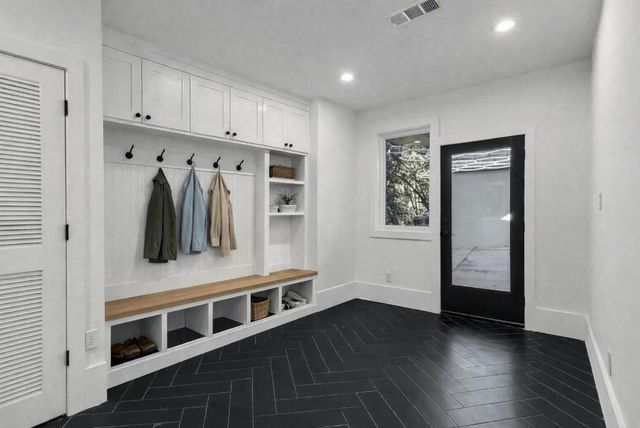 3134 W Roxboro Road NE, Atlanta, GA 30324