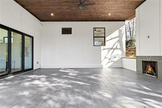 3134 W Roxboro Road NE, Atlanta, GA 30324