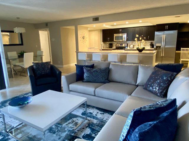 2255 Lindell Boulevard Apt 502, Delray Beach, FL 33444