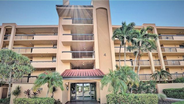 2255 Lindell Boulevard Apt 502, Delray Beach, FL 33444