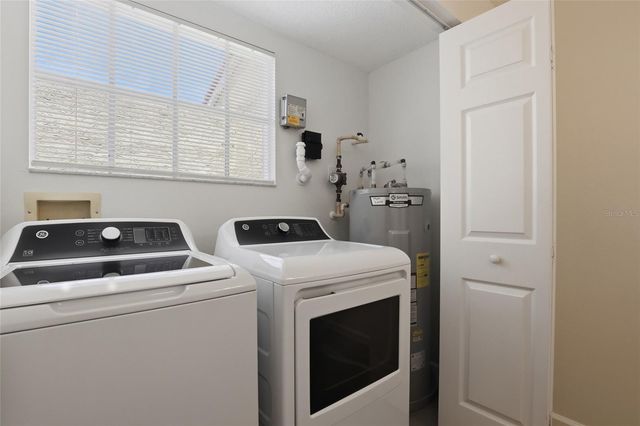 5600 BENTGRASS DRIVE 8-107, Sarasota, FL 34235