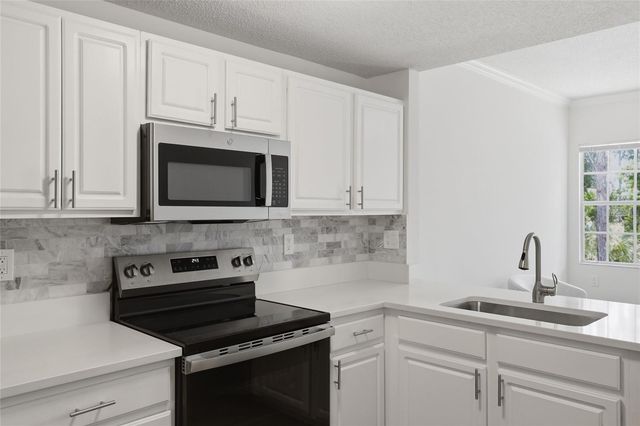 5600 BENTGRASS DRIVE 8-107, Sarasota, FL 34235