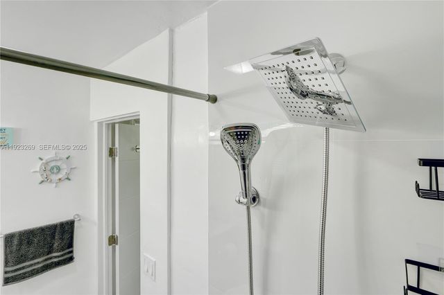 1205 NW 3rd Ave 2A, Fort Lauderdale, FL 33311