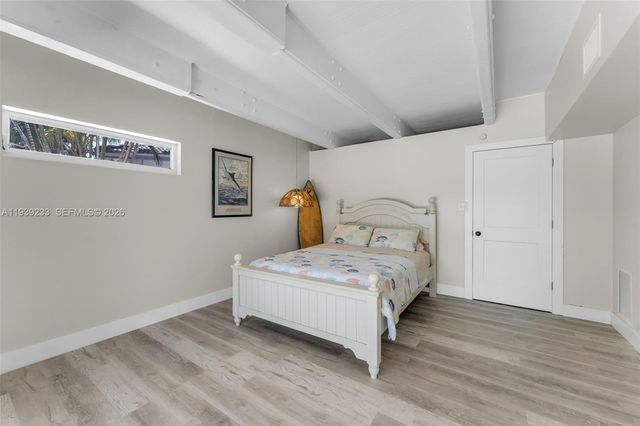 516 NE 6th Ave, Deerfield Beach, FL 33441